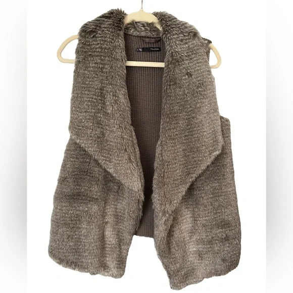 Maurice’s Faux Fur Brown vest: size L - Picture 1 of 3